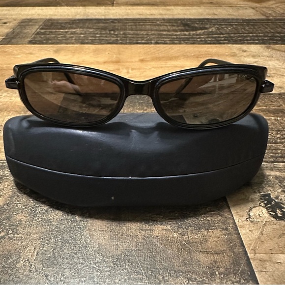 Maui Jim ‘Kapa’ Polarized Sunglasses - Picture 4 of 9